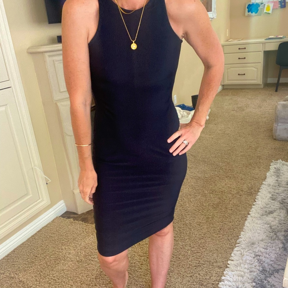 Ribbed bodycon black dress